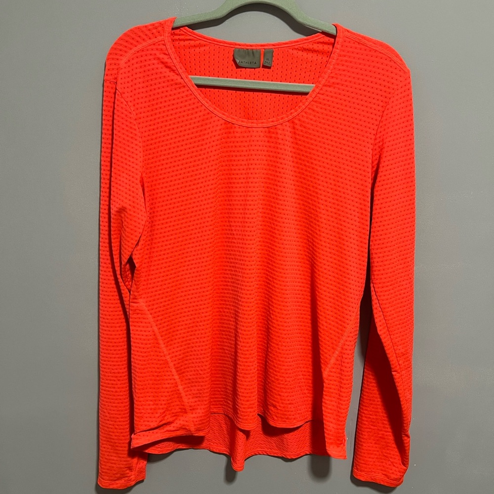 Athleta- women’s athletic top. Size XL